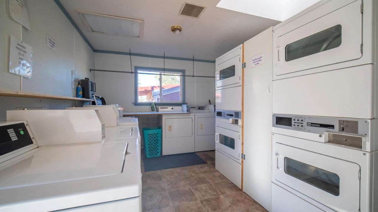 Hôtel Ok Rv Park Glamping Tipi Ok55 à Moab Extérieur photo