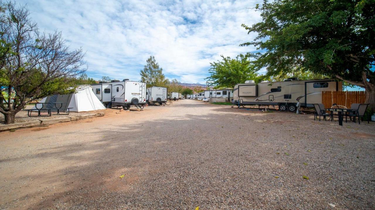 Hôtel Ok Rv Park Glamping Tipi Ok55 à Moab Extérieur photo