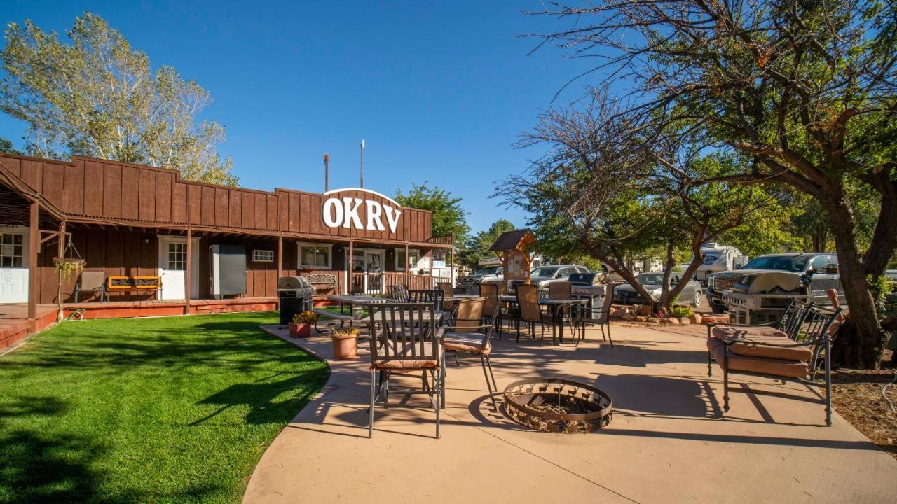 Hôtel Ok Rv Park Glamping Tipi Ok55 à Moab Extérieur photo